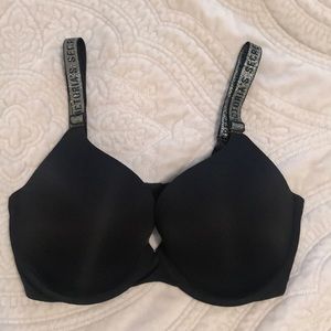 32 DD Victoria’s Secret full coverage t shirt bra